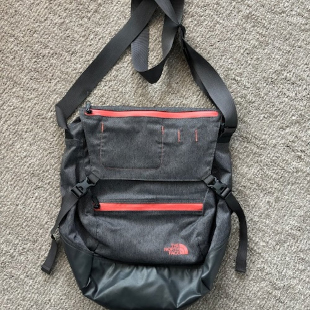 The North Face Messenger Bag